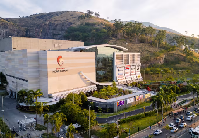 The First Mixed-Use Shopping Center in Baixada Fluminense.
